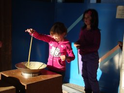 kerzenziehen_20131210_1289792572